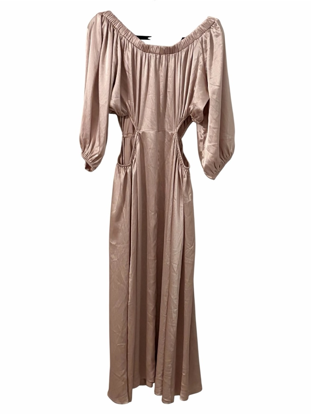 Arula Satin Off Shoulder Cutout Maxi Dress Champagne Resort Glam - Picture 3 of 10